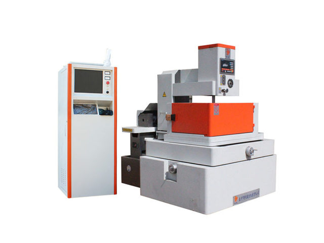 电火花线切割机